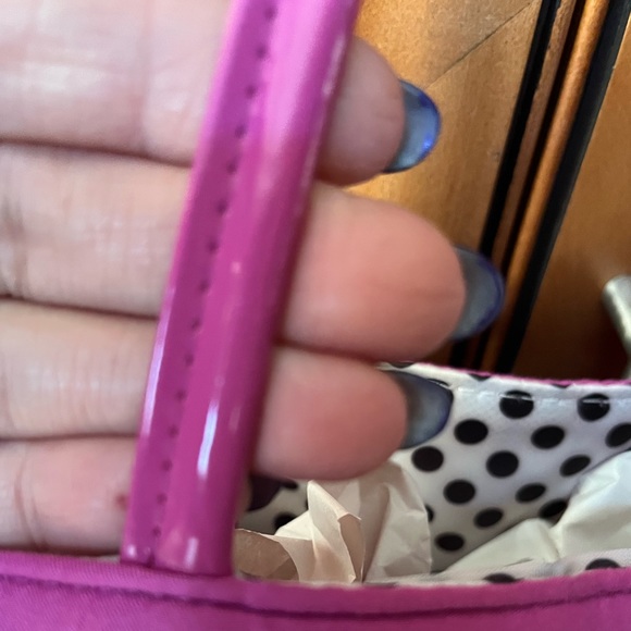 Lancôme Fuchsia Color Square Tote With Black and White Poker Dot Lining - Picture 6 of 8